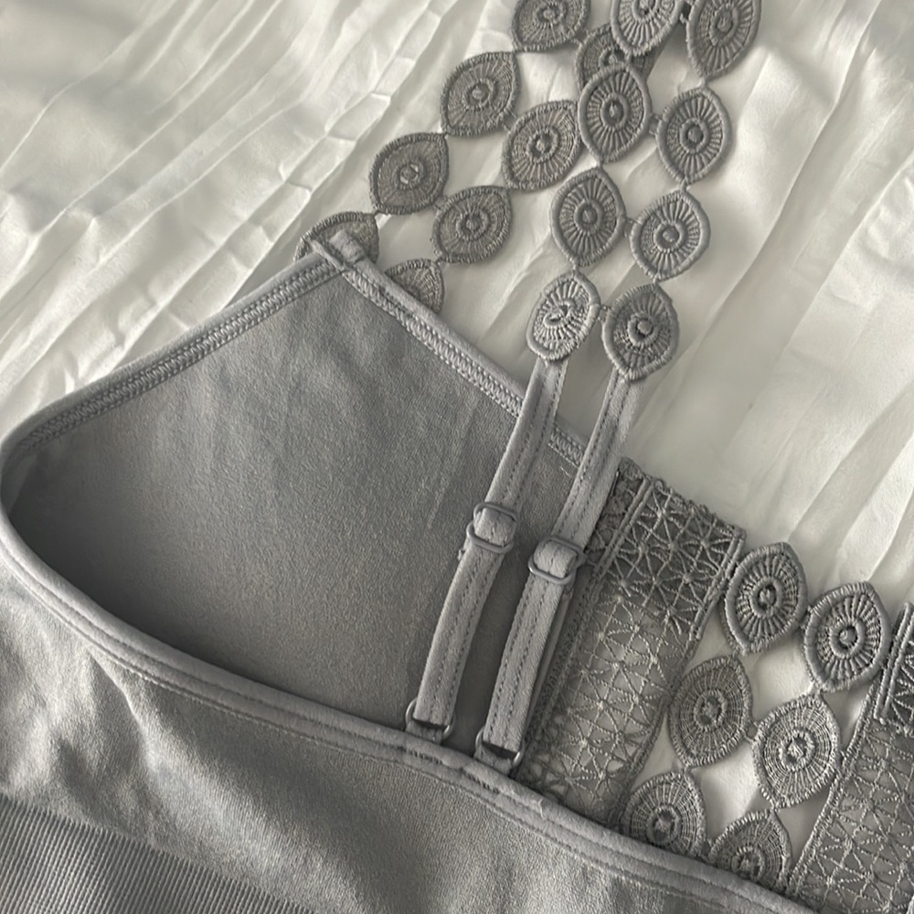 Bralette - Picture 3 of 5